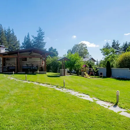 1331 Villa Zseleznica