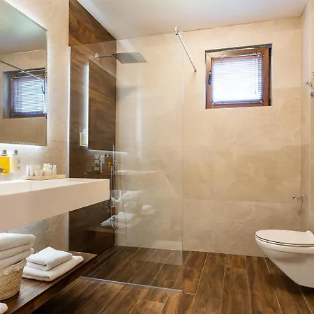 1331 Villa *